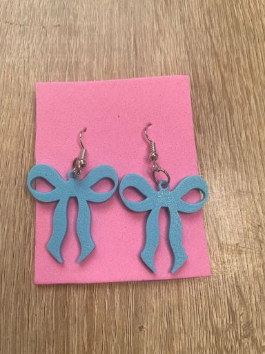 pendientes lazo
