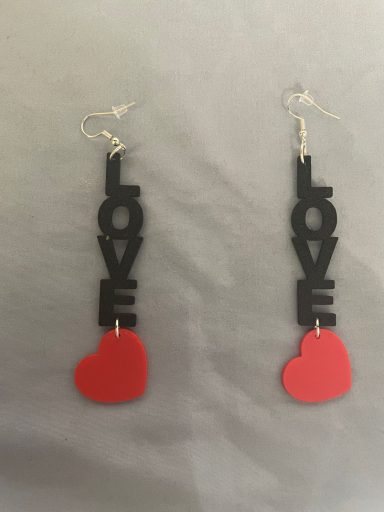 pendientes love
